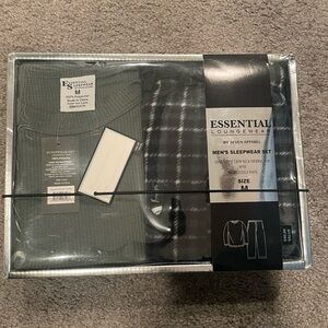 Men's Sleepwear Set Long Sleeve Crewneck Thermal Top Micro Fleece Pants Medium